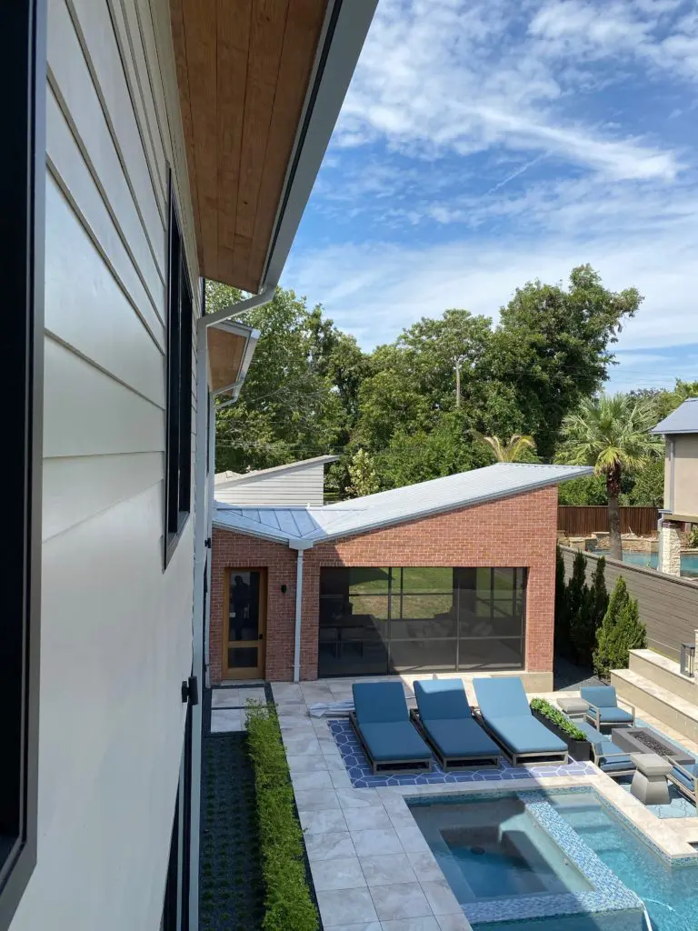 Lawrence Street Residence by McIntyre + Robinowitz Architects, 3007 Lawrence Street, Houston, TX 77018 (Photo by Benjamin Hill Photography)