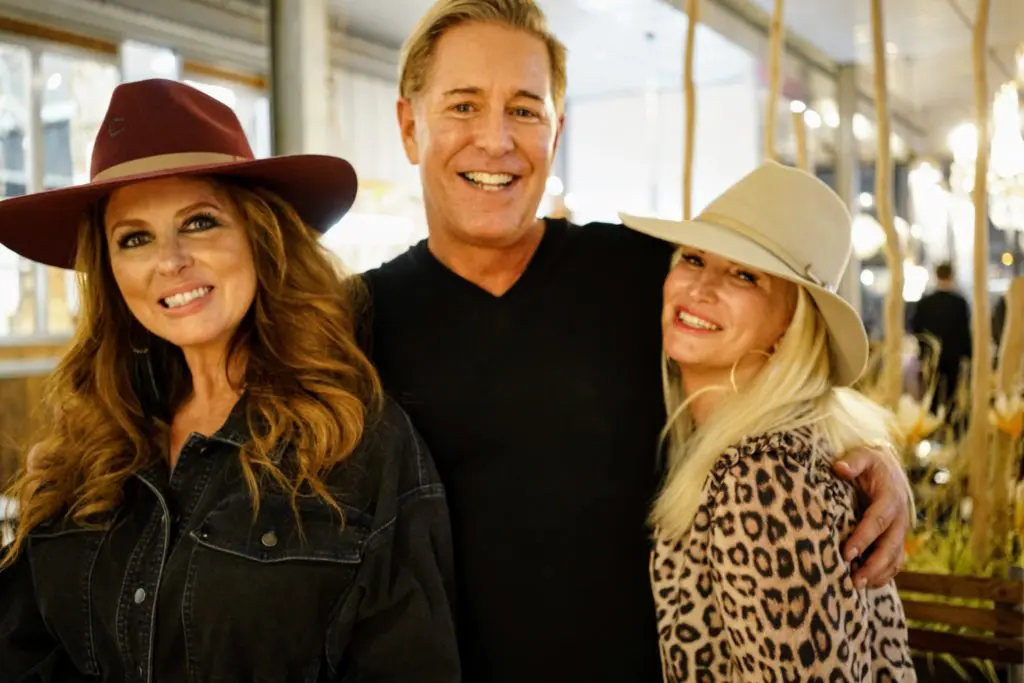 Gretchen Carr, Bob Davis, Leslie de la Mora at the Habitat for Horses fundraiser at Market Hall in Round Top. (Photo by Vivian Arcidiacono)