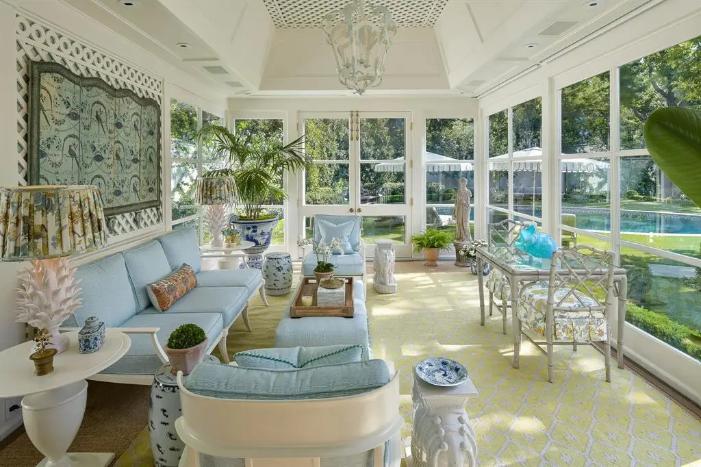 18052 Crooked Creek Court in Preston Hollow