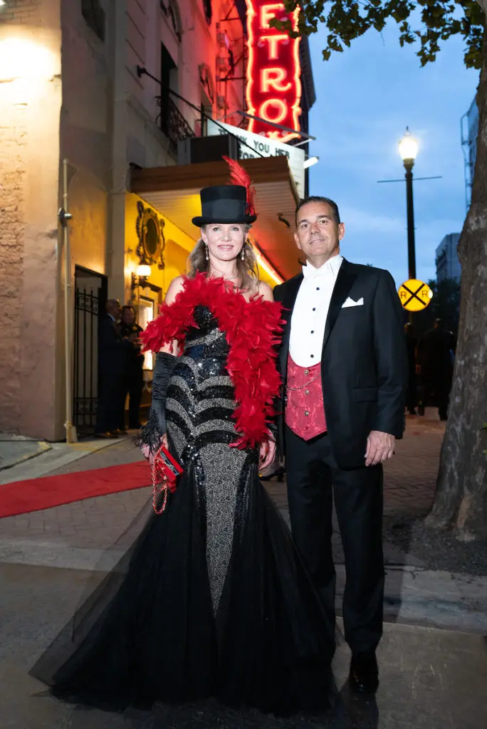 Tatiana Sorkin, Michel Coret at the Houston Arts Alliance Moulin Rouge themed gala at Majestic Metro theater. (Photo by Daniel Ortiz)