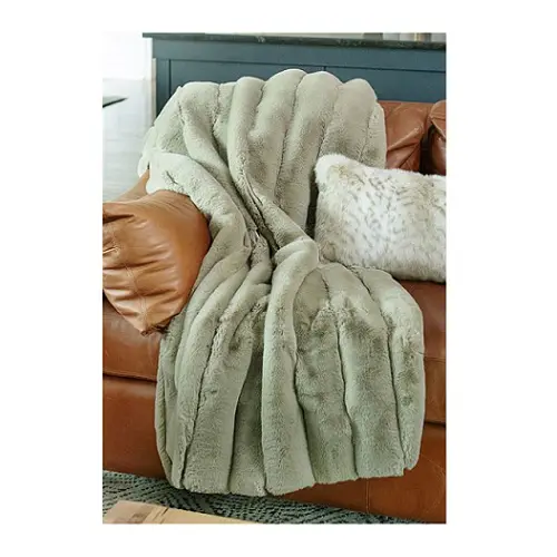 Aloe Faux Fur Posh Throw.