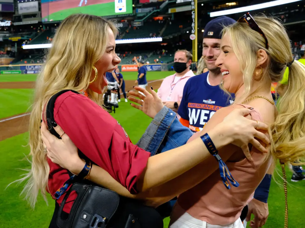 Daniella Correa and Reagan Bregman could not contain their joy as Alex Bregman looked on. (Photo by F. Carter Smith)