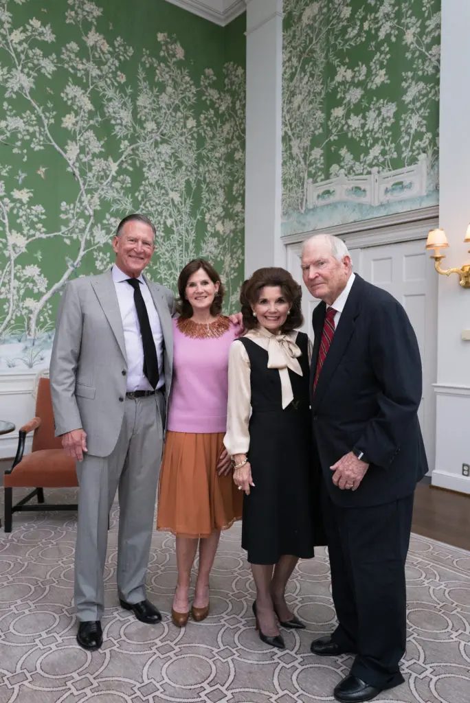 Charles & Judy Tate, Linda & Dr. Walter McReynolds at the Houston Hospice Spirit Award Dinner. (Photo by Daniel Ortiz)