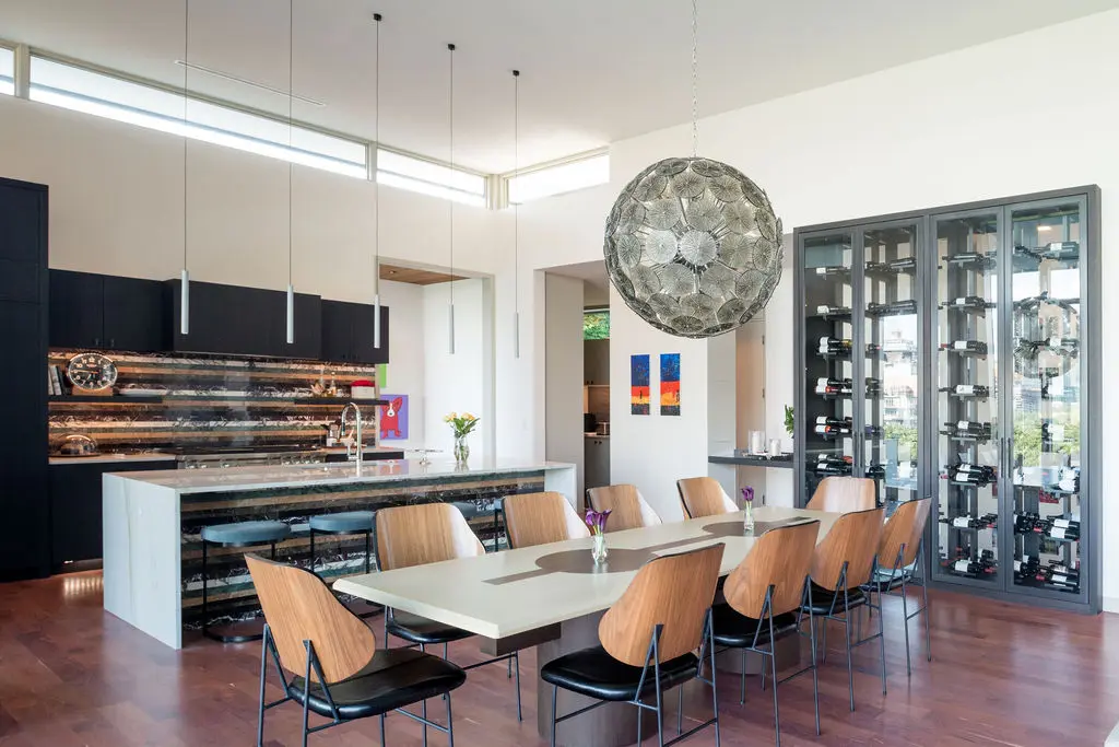 This home retains the original façade of a historic Clarksville home and transforms into a modern masterpiece just past the entry rooms. (Photo by Tobin Davies Photography)