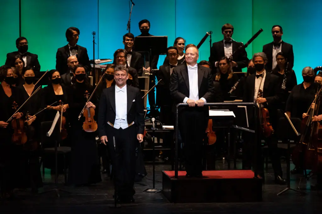 World’s Greatest Tenor Makes Society Ladies and Opera Fans Alike Swoon, Making His Texas Debut in Houston