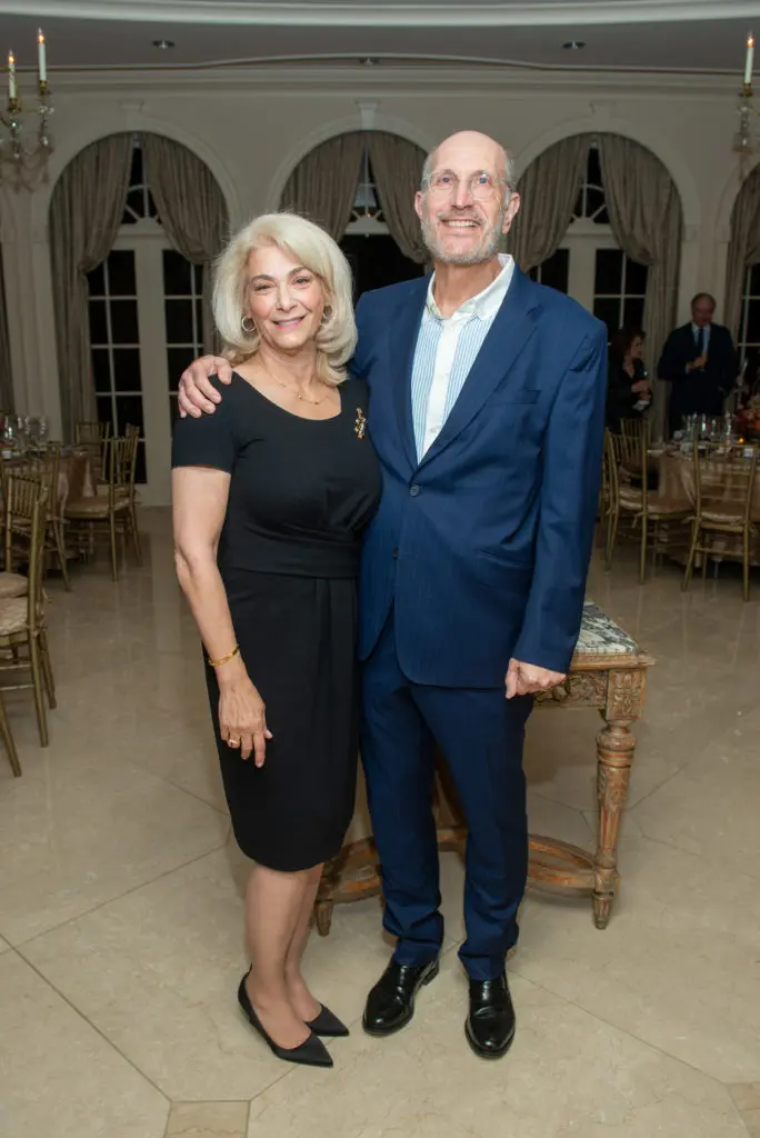 Ilene & Dan Kramer at The American Hospital of Paris Foundation dinner. (Photo by Jacob Power)