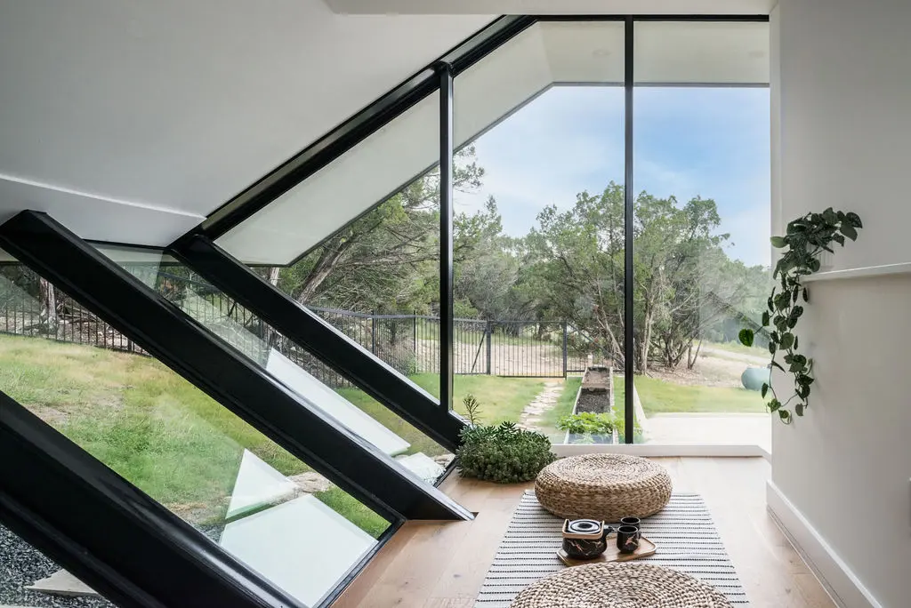 The Lean On Me House was designed by North Arrow Studio. (Photo by Tobin Davies Photography)