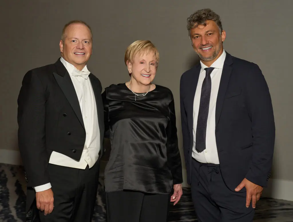 Patrick Summers, presenting underwriter Louise Chapman, Jonas Kaufmann at Houston Grand Opera's 'An Evening with  Jonas Kaufmann'  (Photo by Shoocha Photography)
