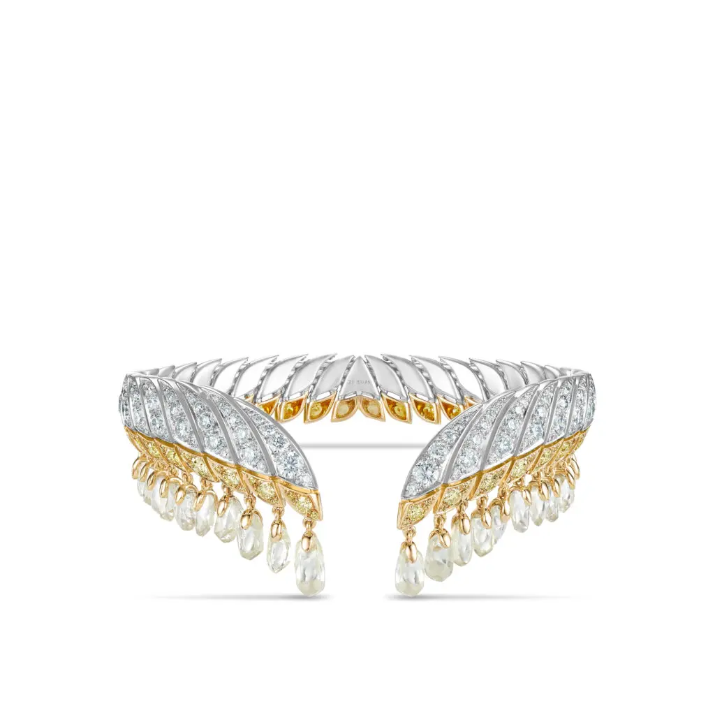 Nefertari Cuff from De Beers Jewellers' Reflections of Nature collection. (Photo by Johnny Than)
