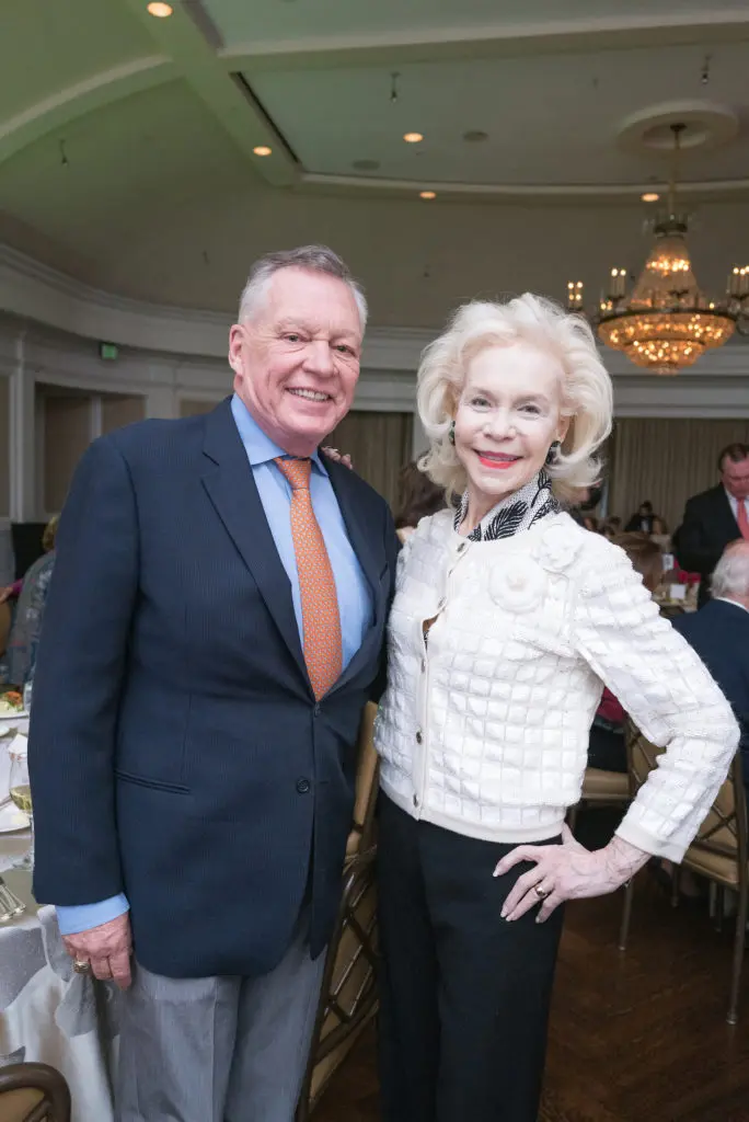 Richard Flowers, Lynn Wyatt at the Houston Hospice Spirit Award Dinner. (Photo by Daniel Ortiz)