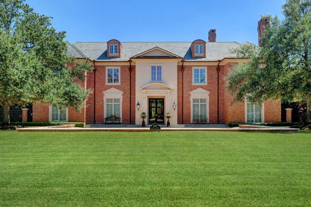 The mansion at 2109 River Oaks Boulevard hits the market in the hands of Compass' Laura Sweeney with a $17.5 million list price.