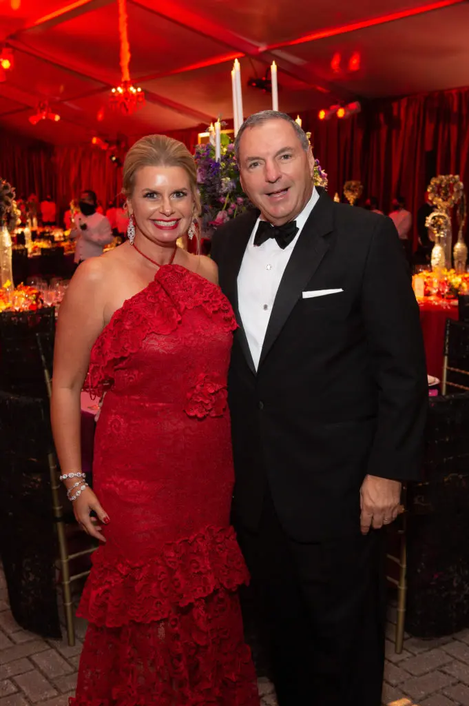 Valerie & Tracy Dieterich at the Houston Grand Opera opening night dinner following the production of Carmen. (Photo by Wilson Parish)