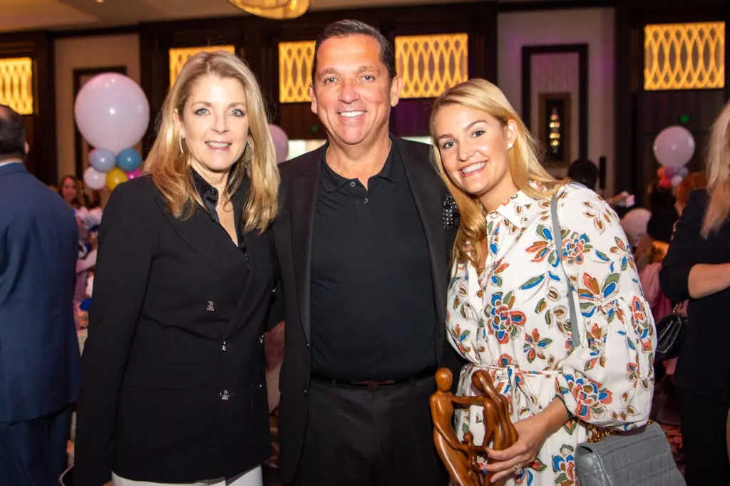 Paige Fertitta, Tony & Frances Buzbee at the Houston Children's Charity 25th anniversary luncheon (Photo by Michelle Watson, catchlightgroup.com)