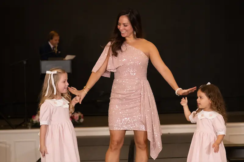 Samantha, Miller, Susanna Mae Wortley (Photo by Chuck Clark and Danny Campbell)