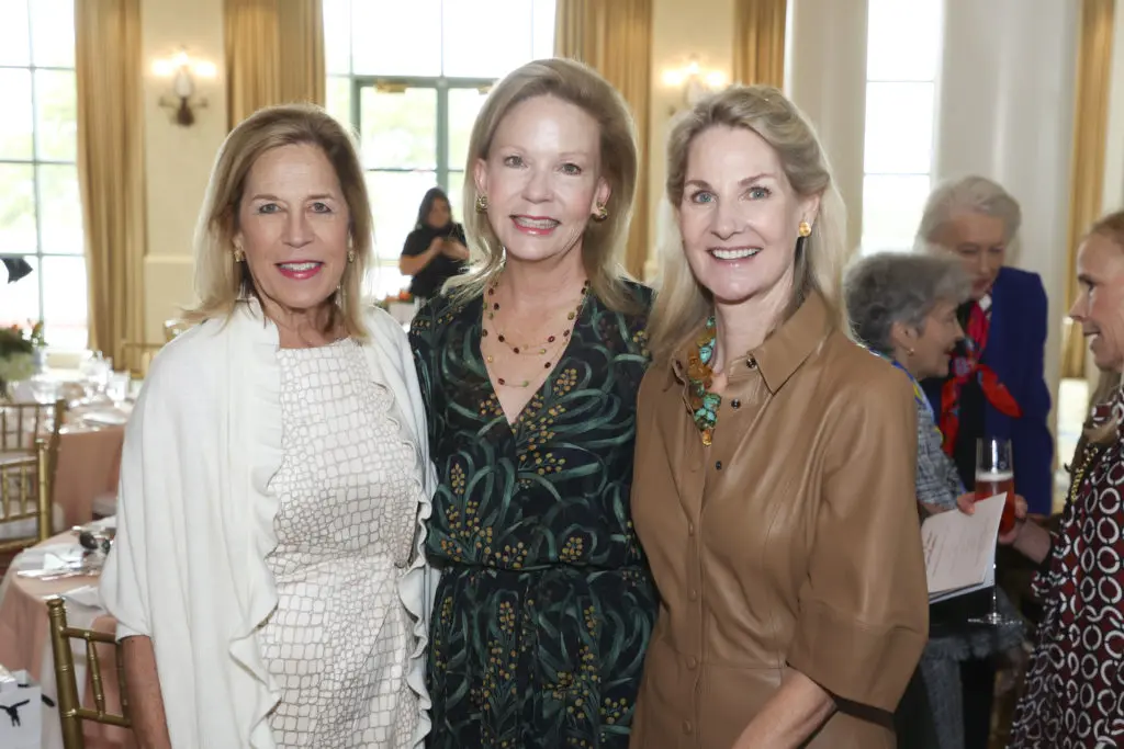 Kaydee Bailey, Gina Ravnaas, and Kim Darden at the Desert Rose Fashion Show and Luncheon at River Crest Country Club on November 10, 2021. (Photo by/Ellman Photography)