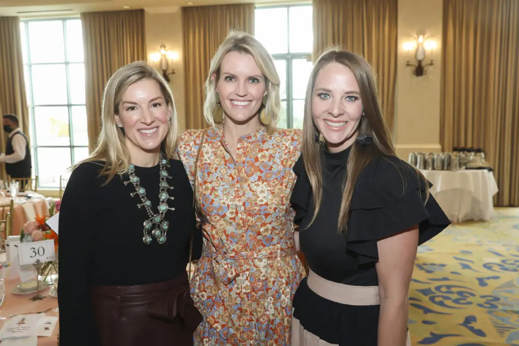 Regan Landreth, Blair Ward, and Kathleen Redus at the Desert Rose Fashion Show and Luncheon at River Crest Country Club  on November 10, 2021. (Photo by/Ellman Photography)