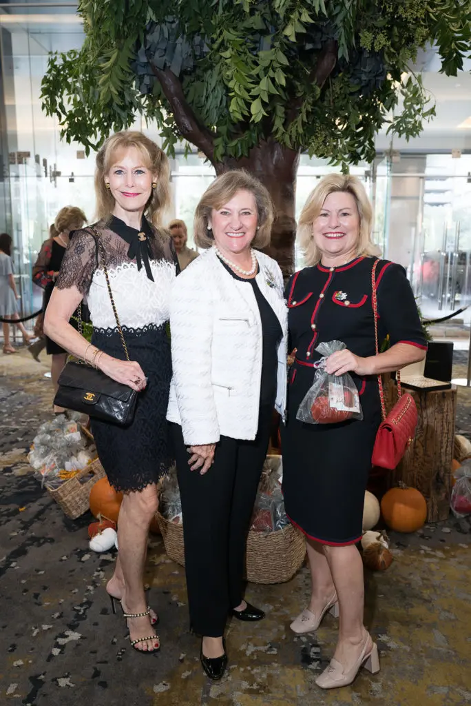 Cheryl Byington, Lucy Lewis, Maureen Higdon at the Power of Literacy luncheon. (Photo by Daniel Ortiz)