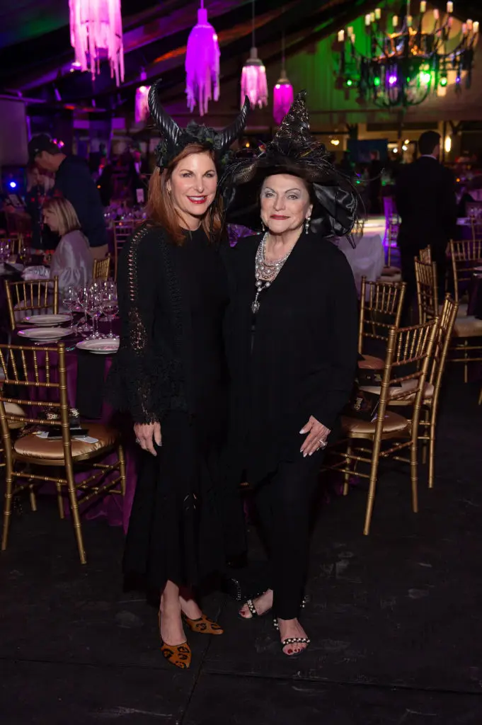 Cynthia Wolff, Beth Wolff (Photo by Wilson Parish)