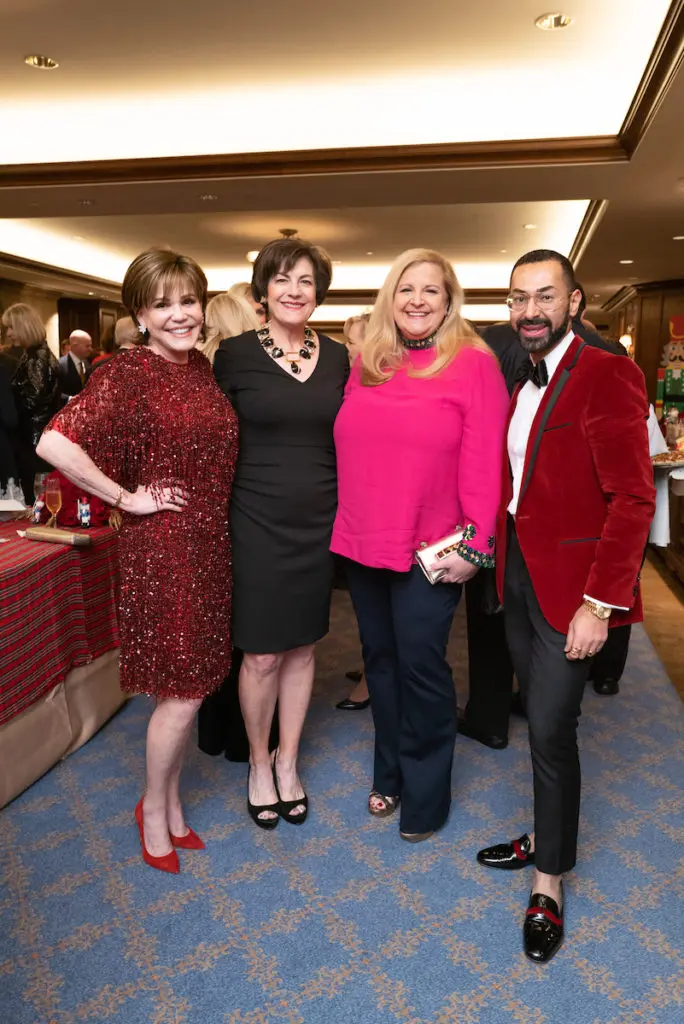 Honoree Hallie Vanderhider, Ellie Francisco, DeeDee Marsh, Fady Armanious at the Houston Social Book Houston Treasures evening held at The Houstonian (Photo by Daniel Ortiz)