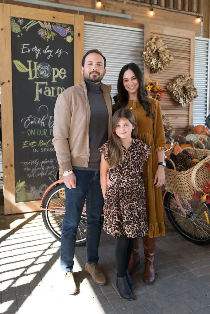 Neiman Marcus GM Chris Hendel with his wife, Abby, and their daughter, Aria (Photo by Daniel Ortiz)