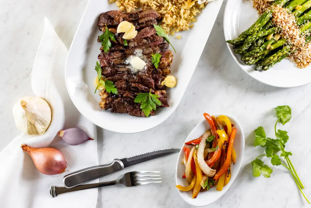 Select Chef is a culinary experience created to simplify healthy eating in the comfort of your own home. 