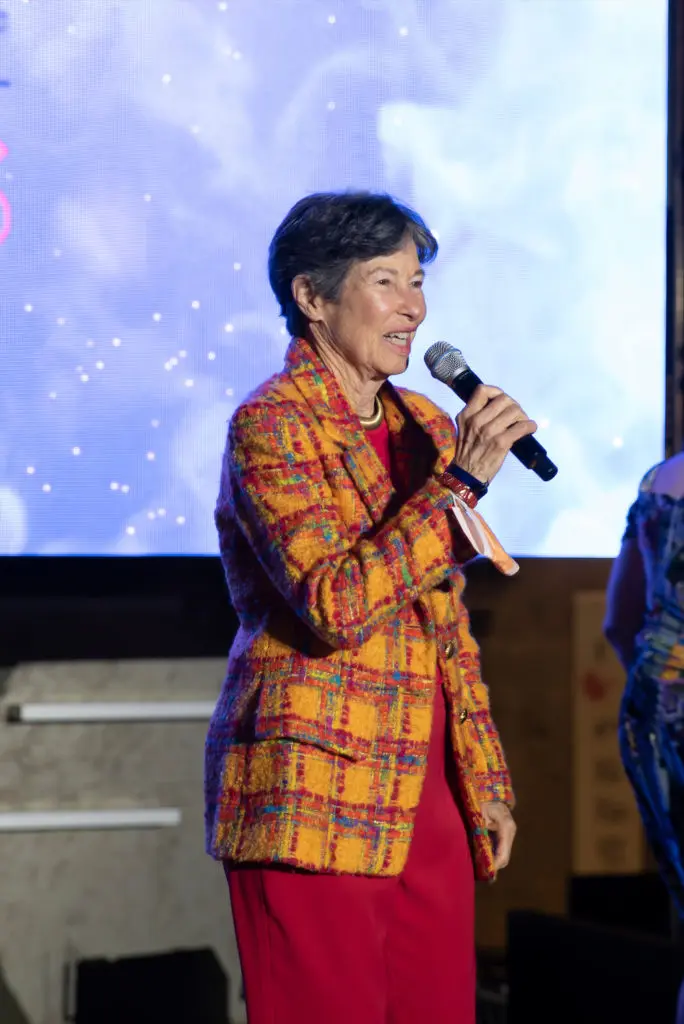 Lyda Hill announces a surprise $2 Million gift for the Perot Museum's tenth anniversary year. (Photo by Tamytha Cameron)