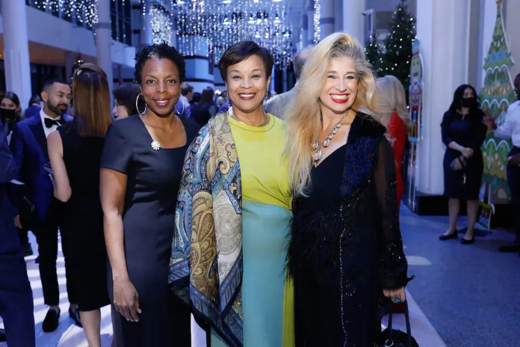 Deanea LaFlore, Eileen Lawal, Sofia Adrogué