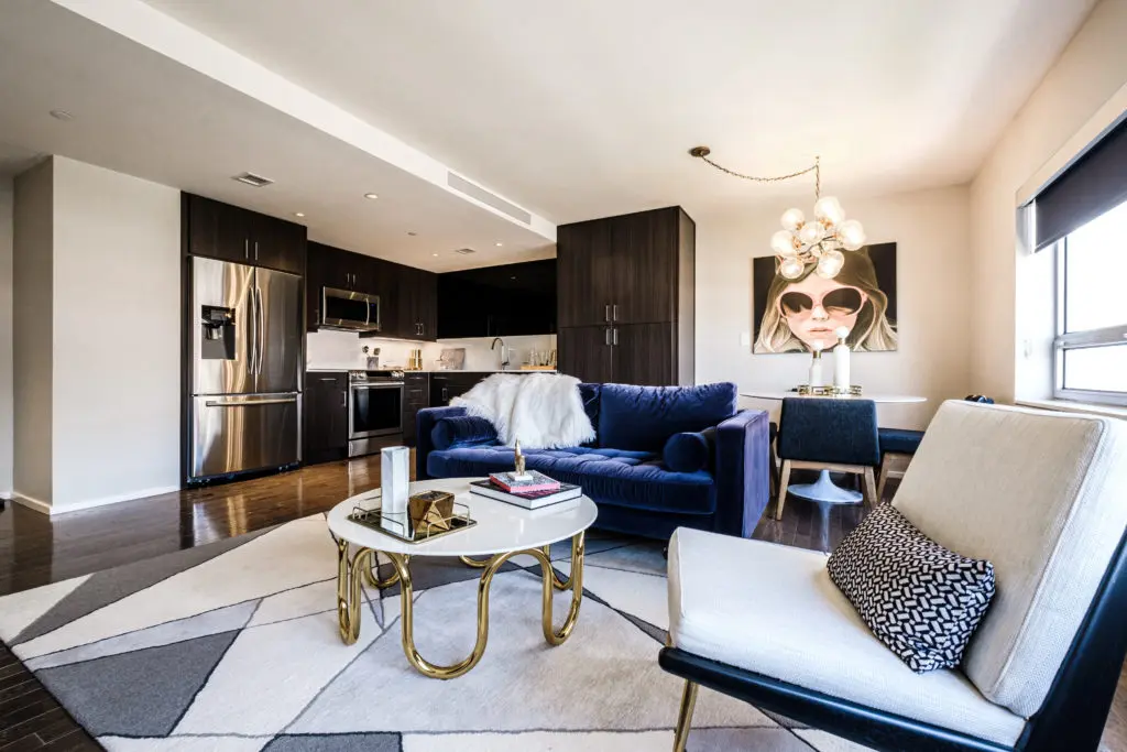 Talk about chic residential living quarters at the Statler Hotel.