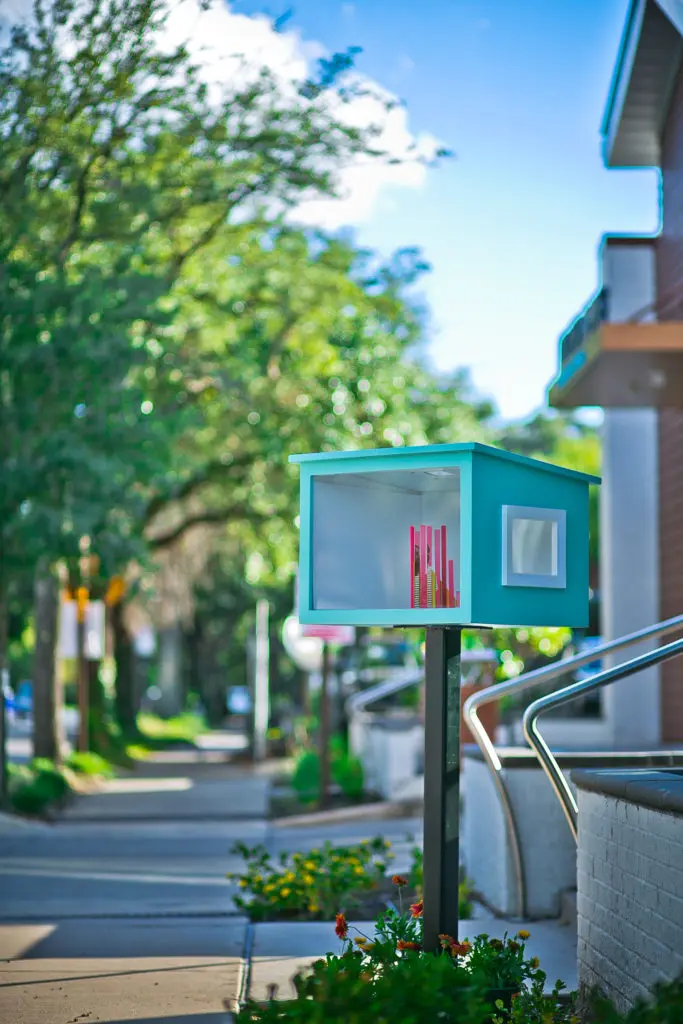 These tiny galleries are eye-catching treasures that take you a bit by surprise as you stroll down Heights Boulevard.

Photo Credit: Morris Malakoff