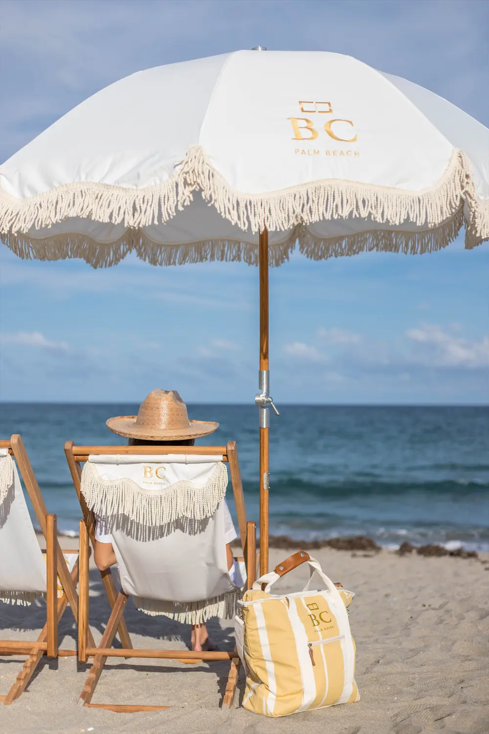 Sunny white shores of Palm Beach (Photo Credit: Bronwyn Knight)