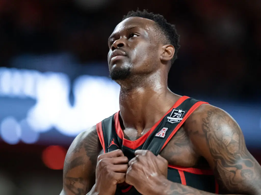 Taze Moore is becoming more and more confident in his role with this Houston team. (Photo by F. Carter Smith)