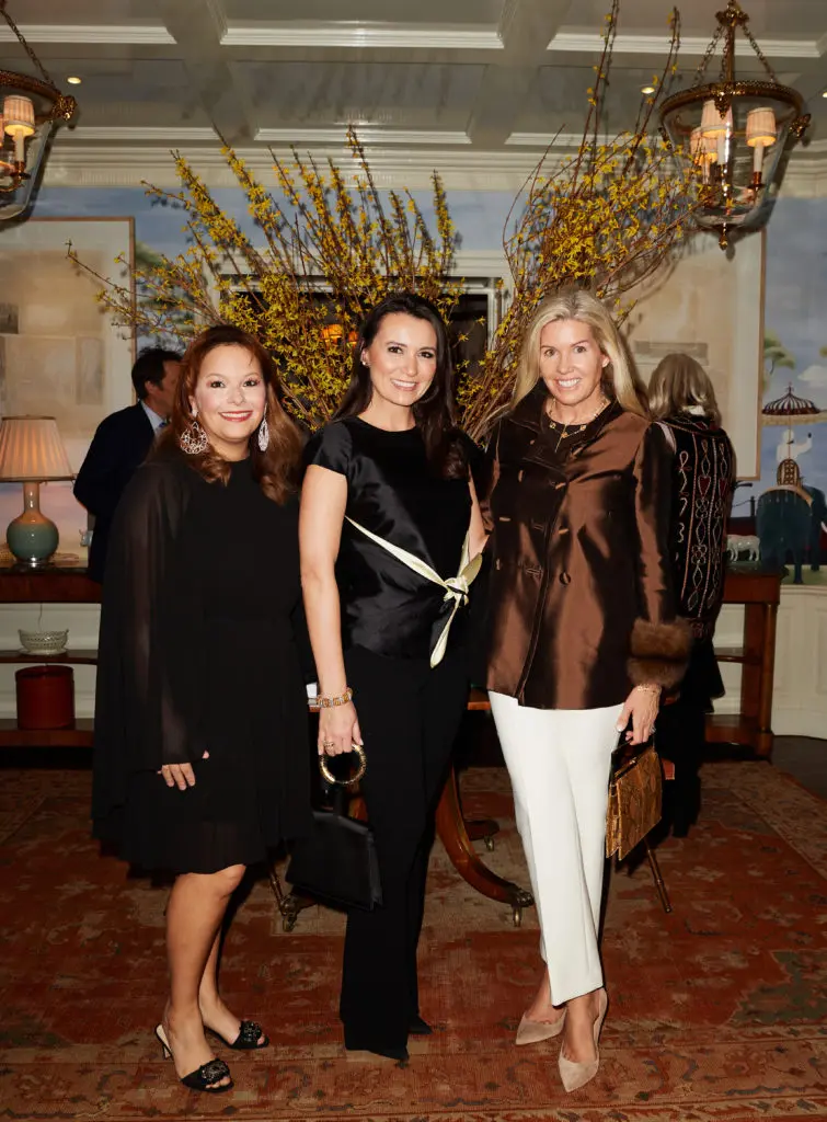 Krissa Rossbund, Kimberly Whitman, Shelley Jonstone (Photo by Jonathan Zizzo )