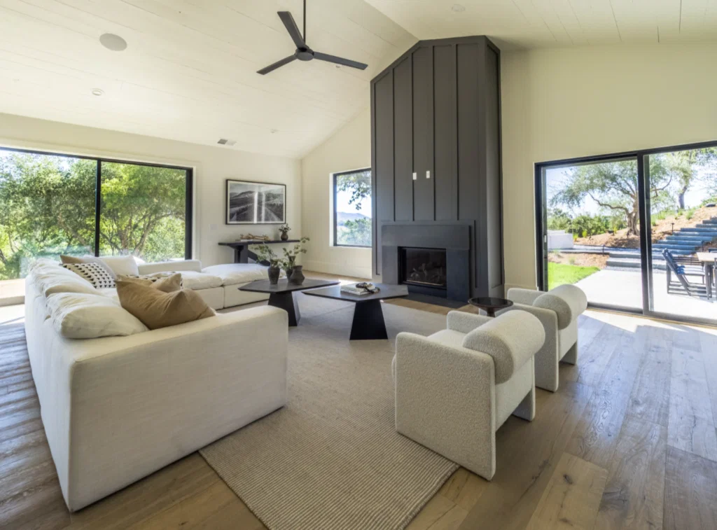 Pacaso handles all of the property management for each of the homes so owners can relax and enjoy. 