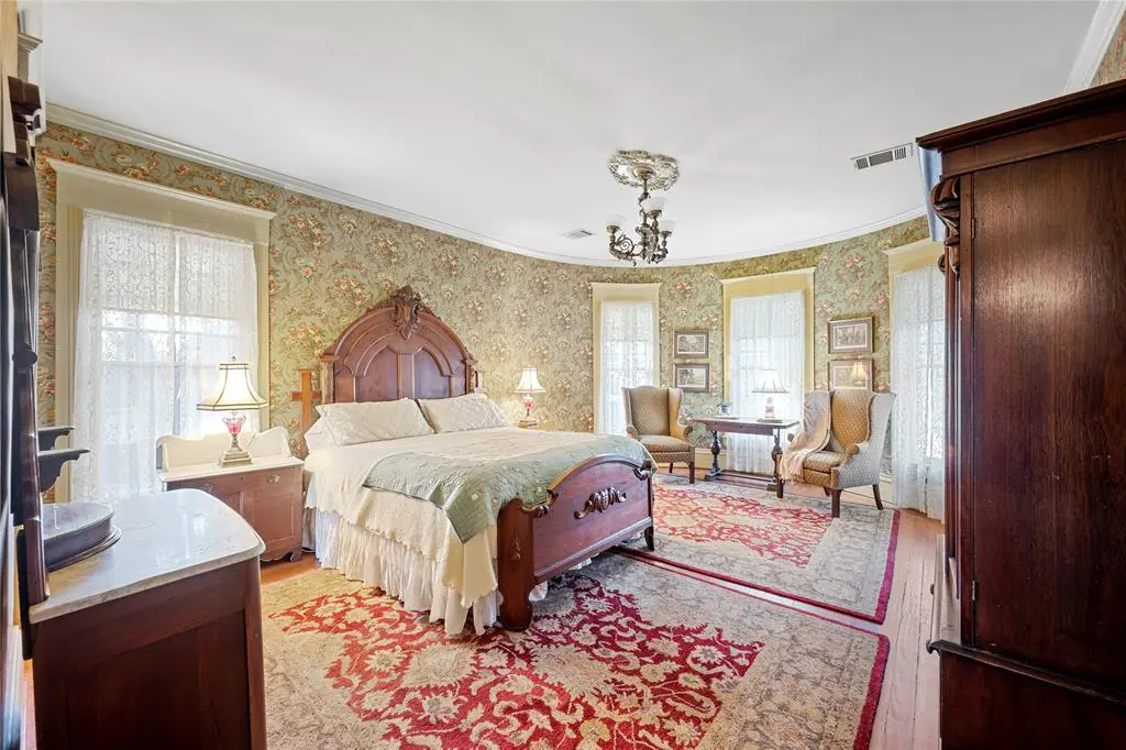 One of the grandest rooms in the main house. 