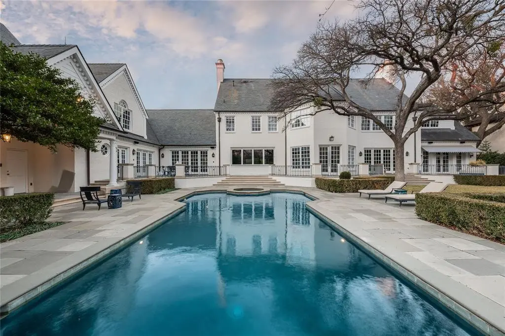 House views from the sprawling pool deck. (Photo by Costa Christ Media)
