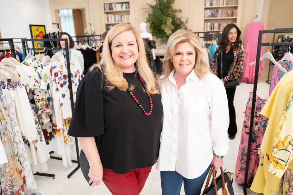 DeeDee Marsh, Kelli Weinzierl (Photo by Daniel Ortiz)