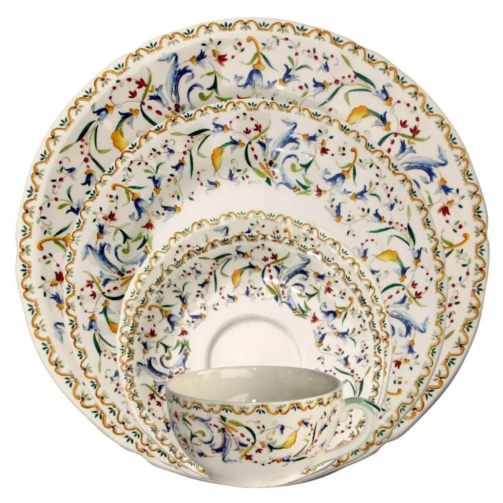 Gien Toscana Five Piece Place Setting.