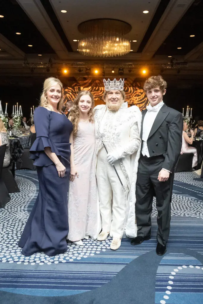 The King of Hermes family: Nancy, Luna, Franco and Maximo Valobra at the presentation ball (Photo by Daniel Ortiz)