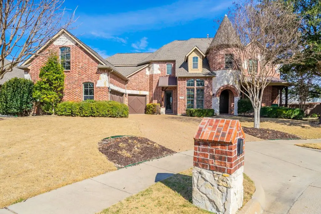 A red brick stunner in Frisco is available through Opendoor.