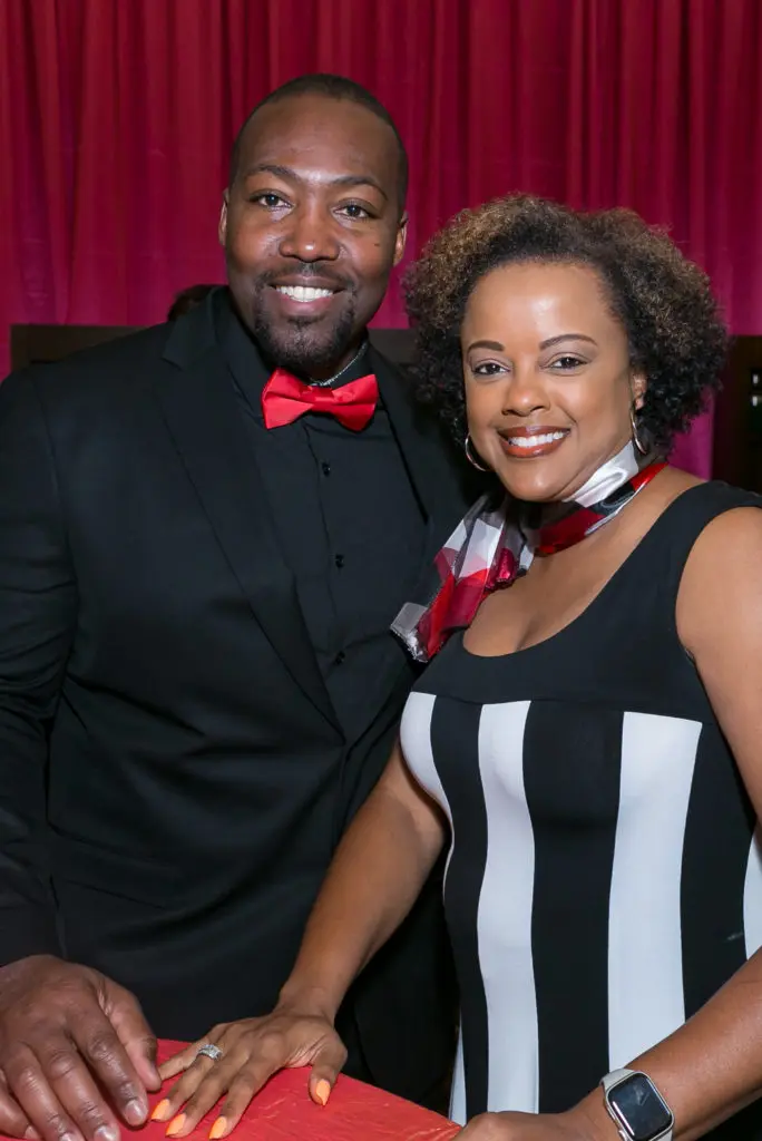 Guests at the CIS Houston 'Stay in School' gala (Photo by Emily Jaschke)