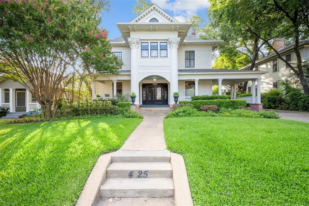 4125 Junius Street, formerly The Corinthian Bed & Breakfast, is currently for sale in Old East Dallas. 