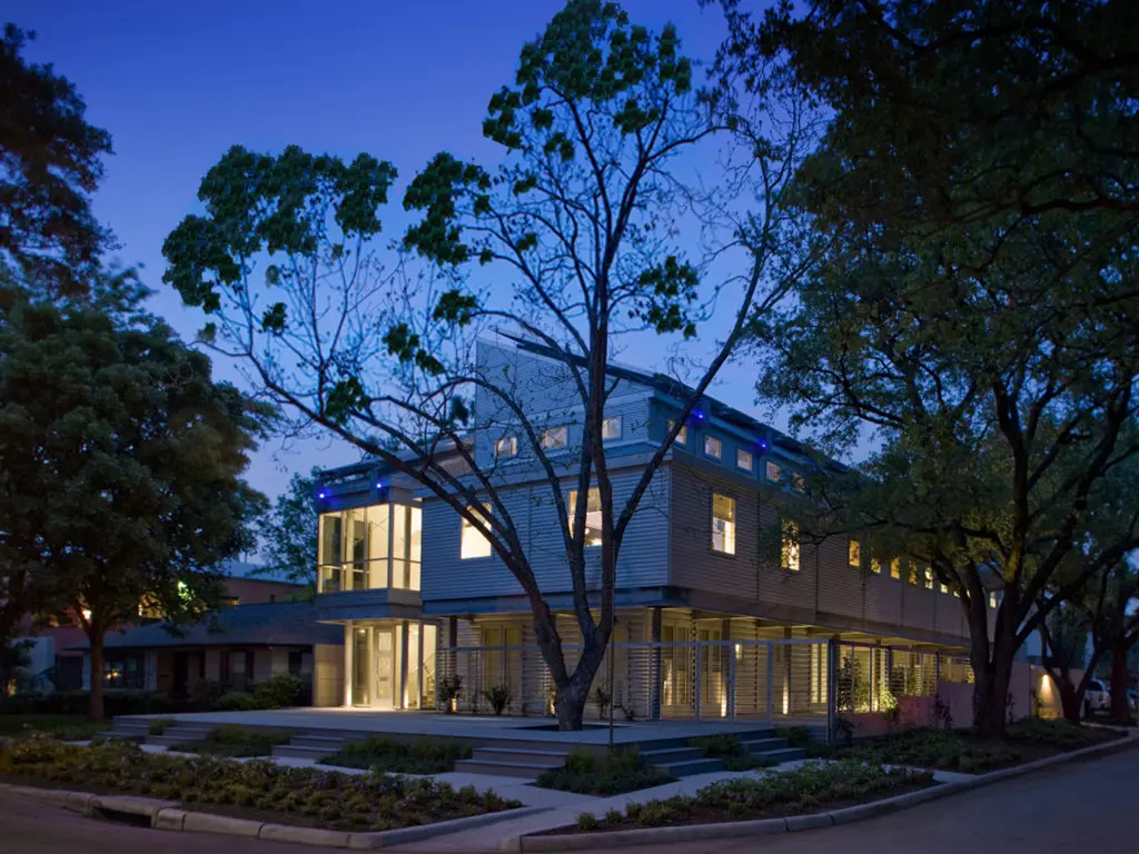 The Light House: Residential Architectural Design Under 3,500 Square Feet, Adams Architects (Photos Gary Zvonkovic)