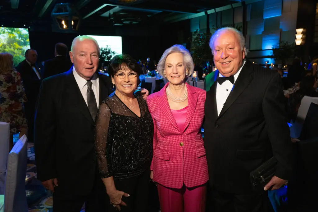 Barry & Rosalyn Margolis, Don & Sue Sue Aron at the JDRF Promise Ball (Photo by Daniel Ortiz)