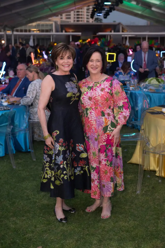 Hallie Vanderhider, Anne Neeson at Memorial Hermann's Light it Up evening (Photo by Wilson Parish)