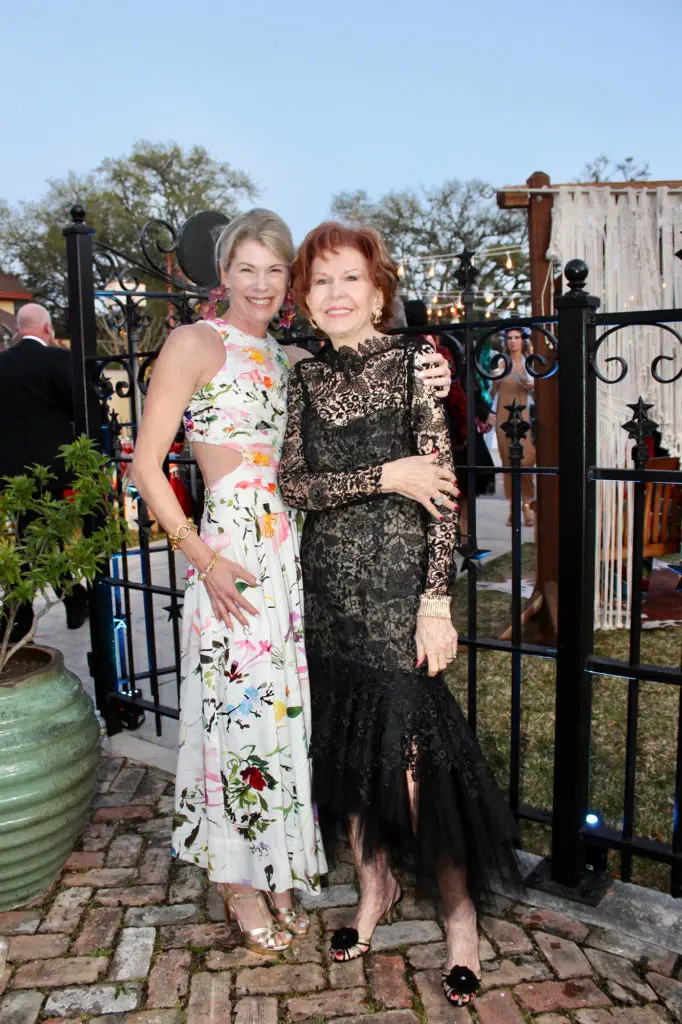Kate Lykes, Dianne McDonough (Photo by Carla Peoples)