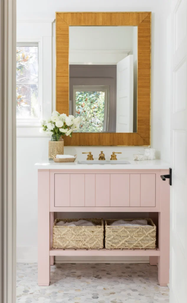 Singular Space — Bedroom, SG Designs for Palmetto Bluff Guest Room. (Photos Julie Soefer)