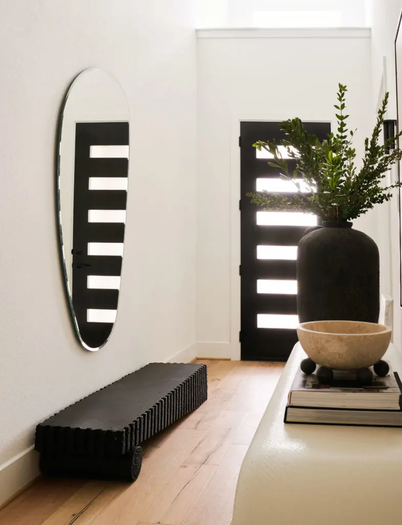 Clearview Residence: Residential Interior Design Under 3,500 Square Feet, Amanda Brooke Interiors. (Photos Jack Thompson)