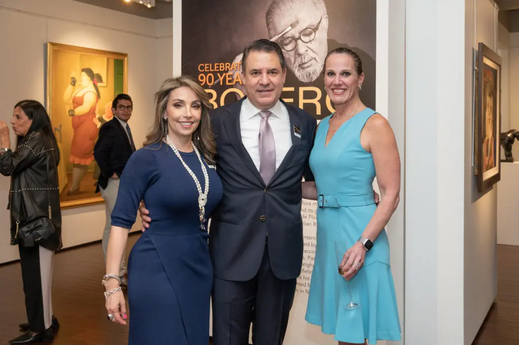 Liliana Molina & Mauricio Vallejo, Lisa Hoover (Photo by Paul R. Davis)