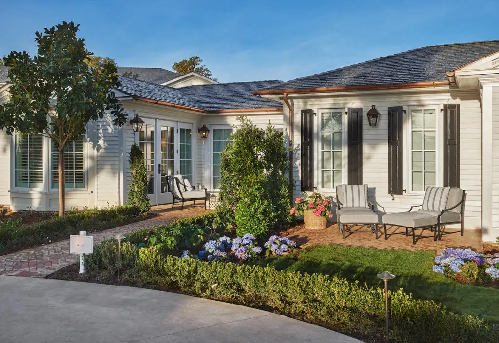 The grounds of the Bungalow Suites at Rosewood Miramar.