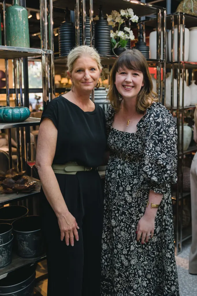 Kristy Geary, Sari Imber